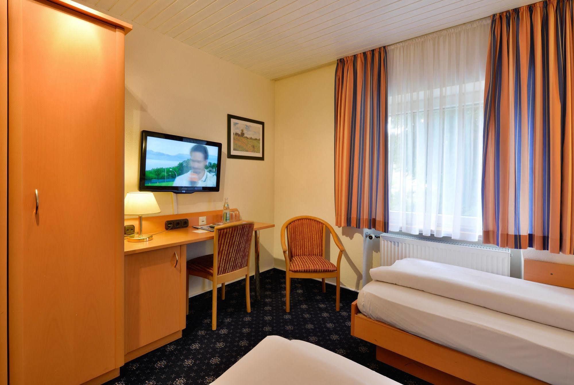 Boutique Hotel Erb Muenchen Parsdorf Vaterstetten Exterior foto